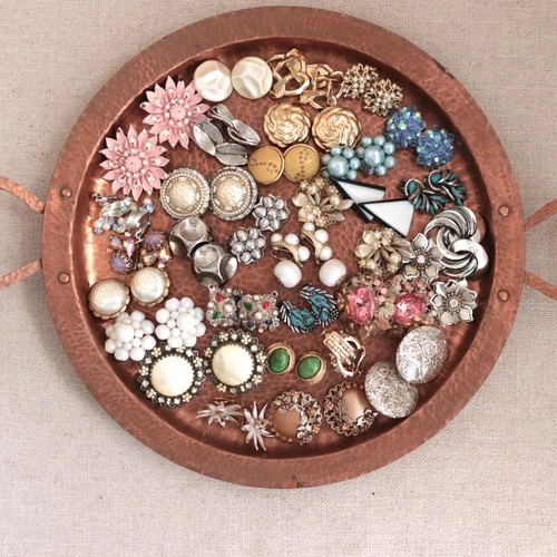 Vintage Costume Clip On Earrings 29 Pair One Owner Estate Lot Collection Jewelry