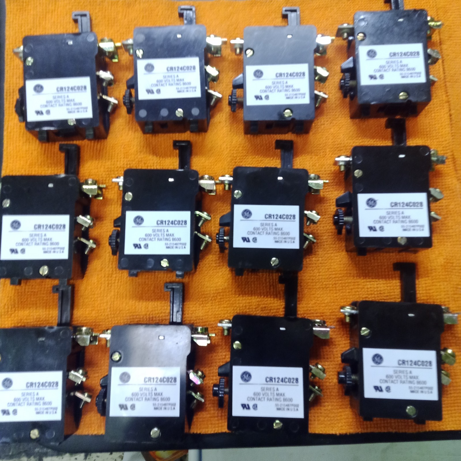 General Electric NEW CR124C028 / CR124C024 Overload Relay CR106A CR106B,CR106C