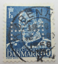 DANEMARK TIMBRE PERFORE - PERFIN