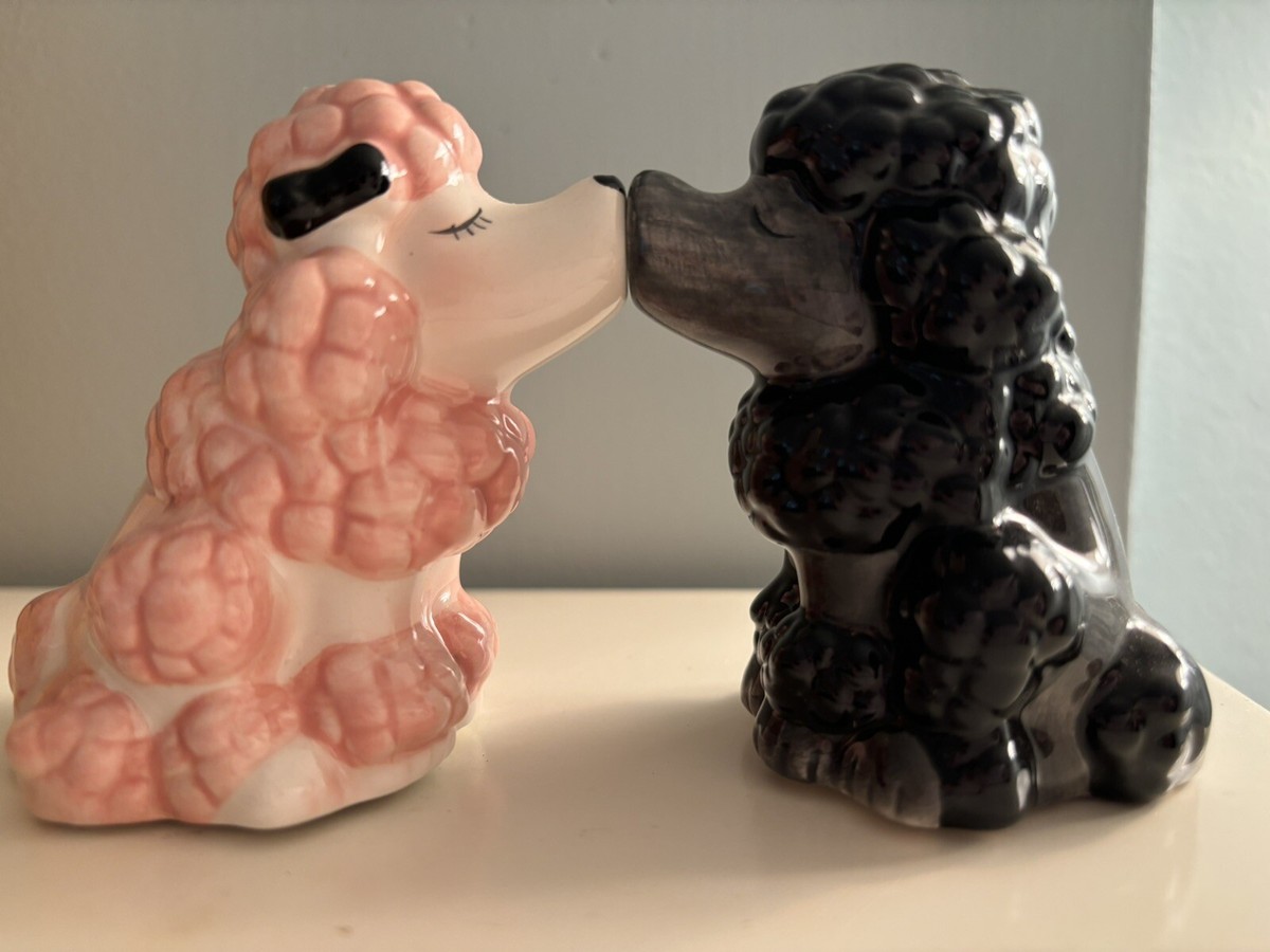 Westland Giftware Kissing Poodle Dogs Magnetic Salt & Pepper