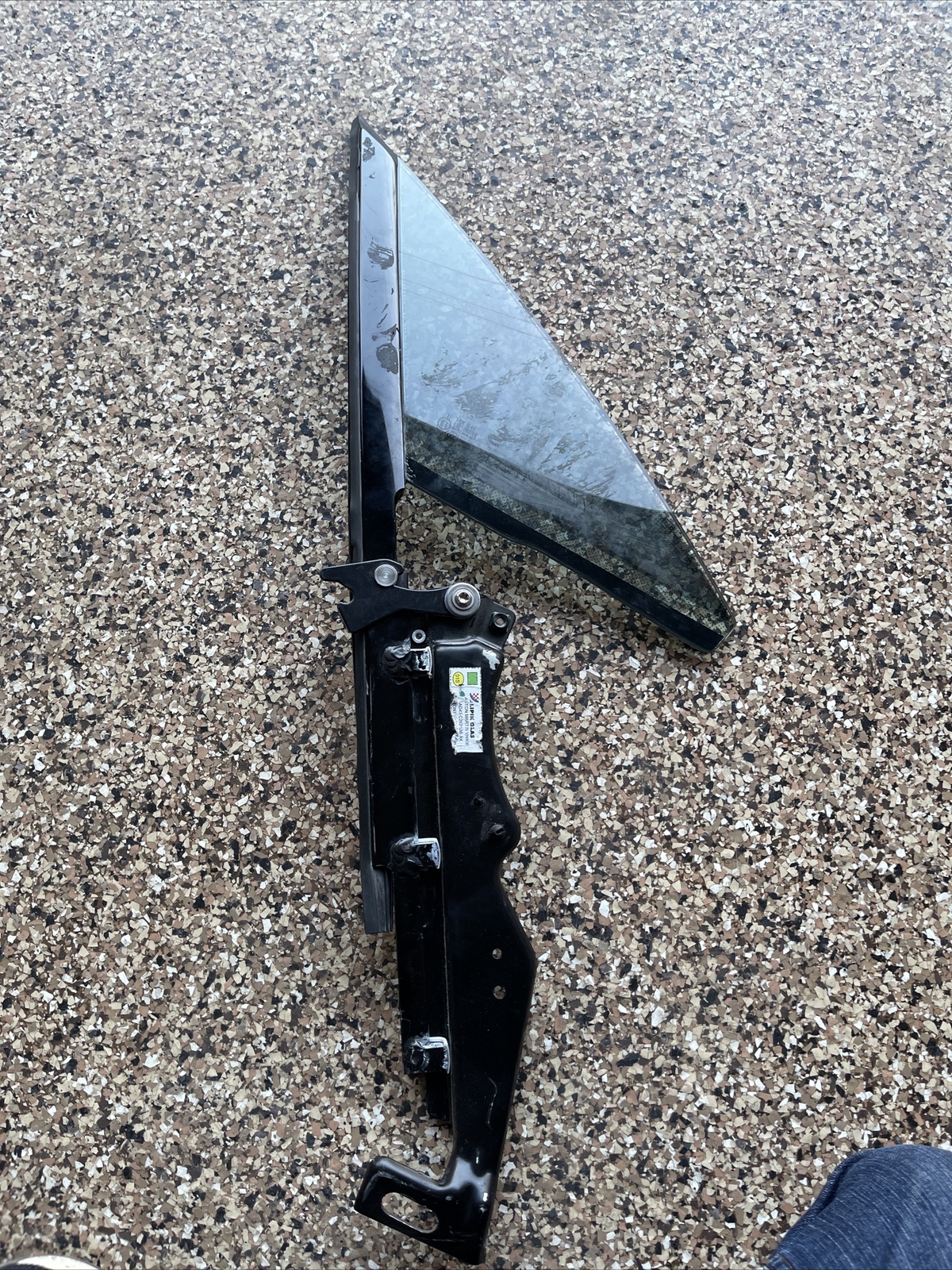 Ad43-c26aa36-ak Aston Martin Rapide Glass Front Right