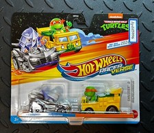 TMNT Hot Wheels Racer Verse Shredder  Michelangelo