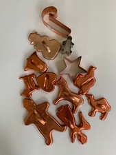 LOT OF METAL COOKIE CUTTERS