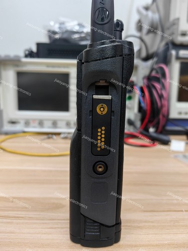 Motorola APX6000BN H98UCF9PW6BN 7/800MHz ADP AES DES(No battery and si500) - Zdjęcie 4 z 8