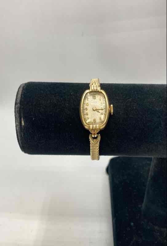 Women's Longines 13K Gold 15.0mm Watch 14.2g