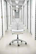 Sedia da ufficio Herman Miller Sayl | Grigio chiaro | Lombare | Braccia regolabili 4D | Caricata|