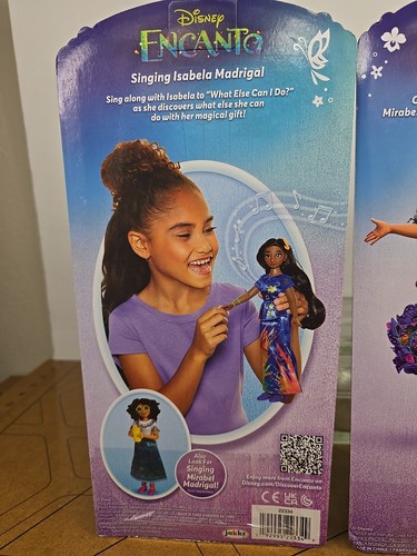 Disney Encanto Singing Isabela And Mirabel Madrigal Fashion Dolls Set Of 2 NEW - Picture 9 of 23