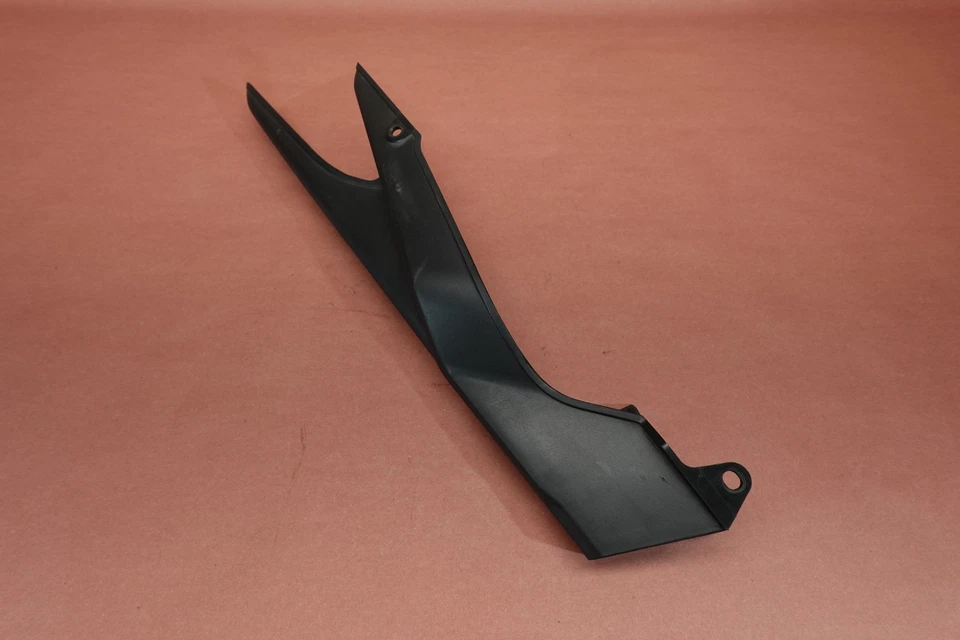 Cubierta protectora de cadena OEM Honda CBR500R CBR500 2013-2016 Foto 2 de 4