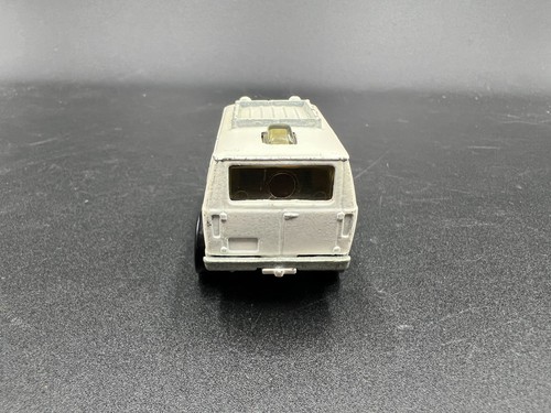 Hot Wheels Baja Breaker White Blackwalls Scene Machines Barnum & Bailey - Picture 3 of 4