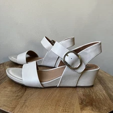 Sofft | Vaya Soft Leather Wedge Heels