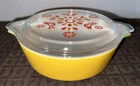 Pyrex Friendship Lid #471  1 Pt **Surface Marks.   Yellow / Gold Dish