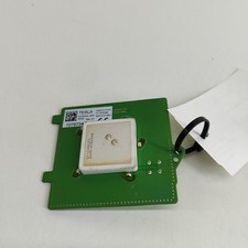 TESLA MODEL Y GPS-Antenne Antenne 1079734-00-C Elektrizität 2021