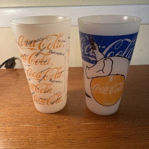 2 Coca Cola 7” Plastic Tumblers Polar Bear ThermoServ Coke Cups Vintage 90s SH28