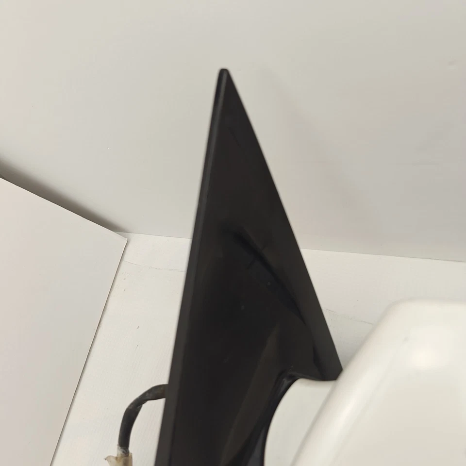 Espejo retrovisor eléctrico del lado del conductor Nissan Máxima 2004-2008 blanco OEM Foto 2 de 4