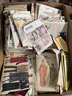 Huge Lot (141) Vintage Sewing Patterns Vogue Simplicity Butterick See &Sew