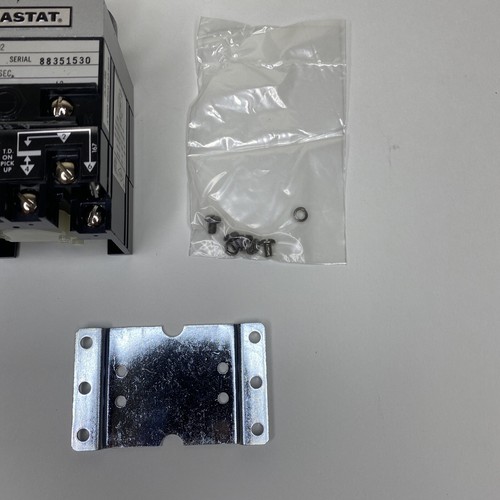 AGASTAT E7012AE002 Timing Relay Double Pole Model 20-200 Seconds 120V 60 Hz NOS - Picture 3 of 9