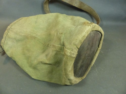 Ancienne besace en toile kaki militaire fond en cuir à restaurer - 第 2/9 張圖片
