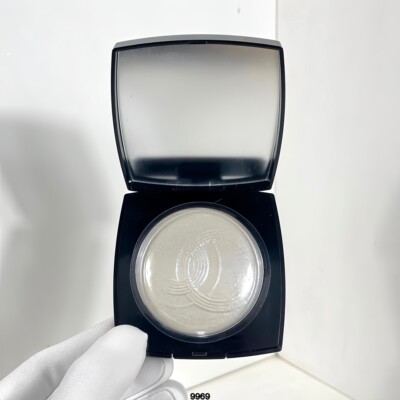 CHANEL Illuminating Powder LUMIÈRE DE L OCÉAN Highlighter-Spring 2024 NEW