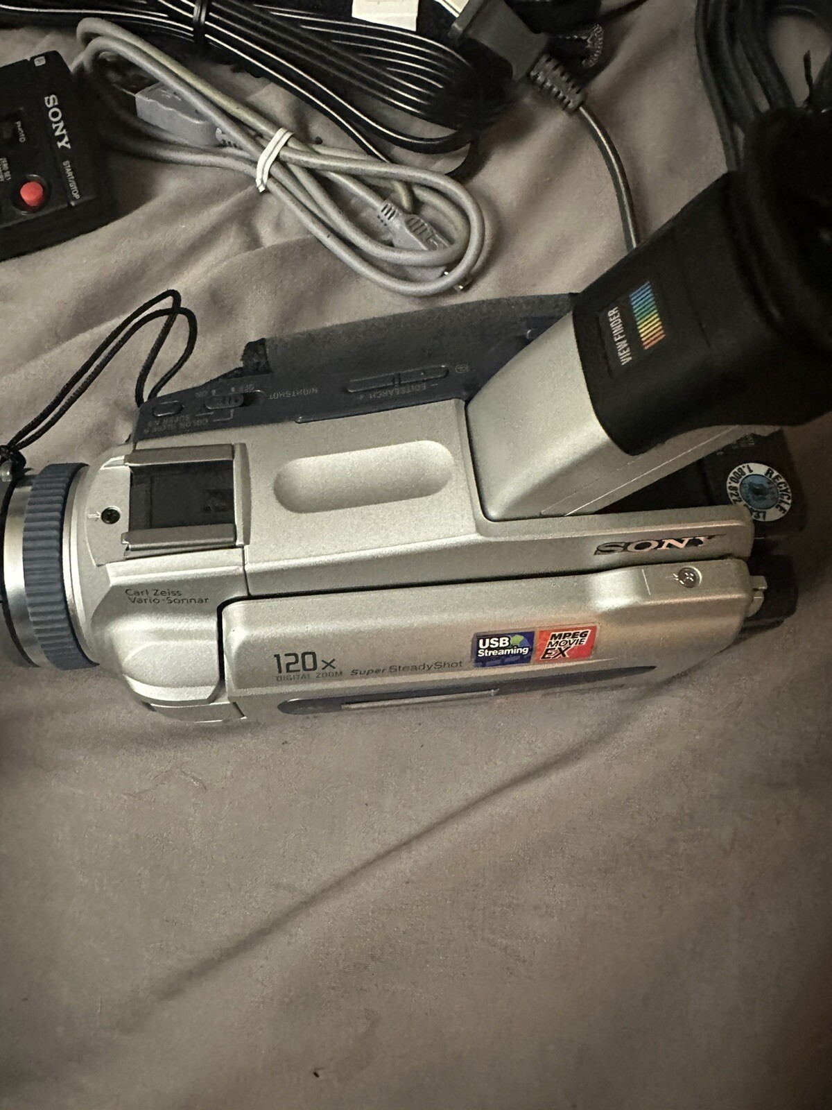 Sony Handycam DCRTRV18 Mini DV Tape Camcorder W/ Box, Extras *TAPE