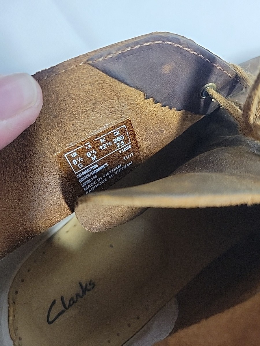 CLARKS Originals Men's 11826 Leather Chukka Boots Brown Size 9.5M