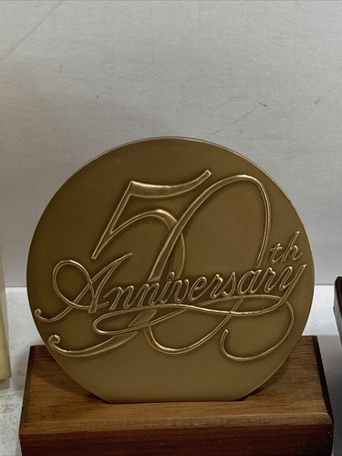 JOHN DEERE Credit Union Waterloo Ia 50th anniversary bronze Medallion 1984 - Picture 2 of 5