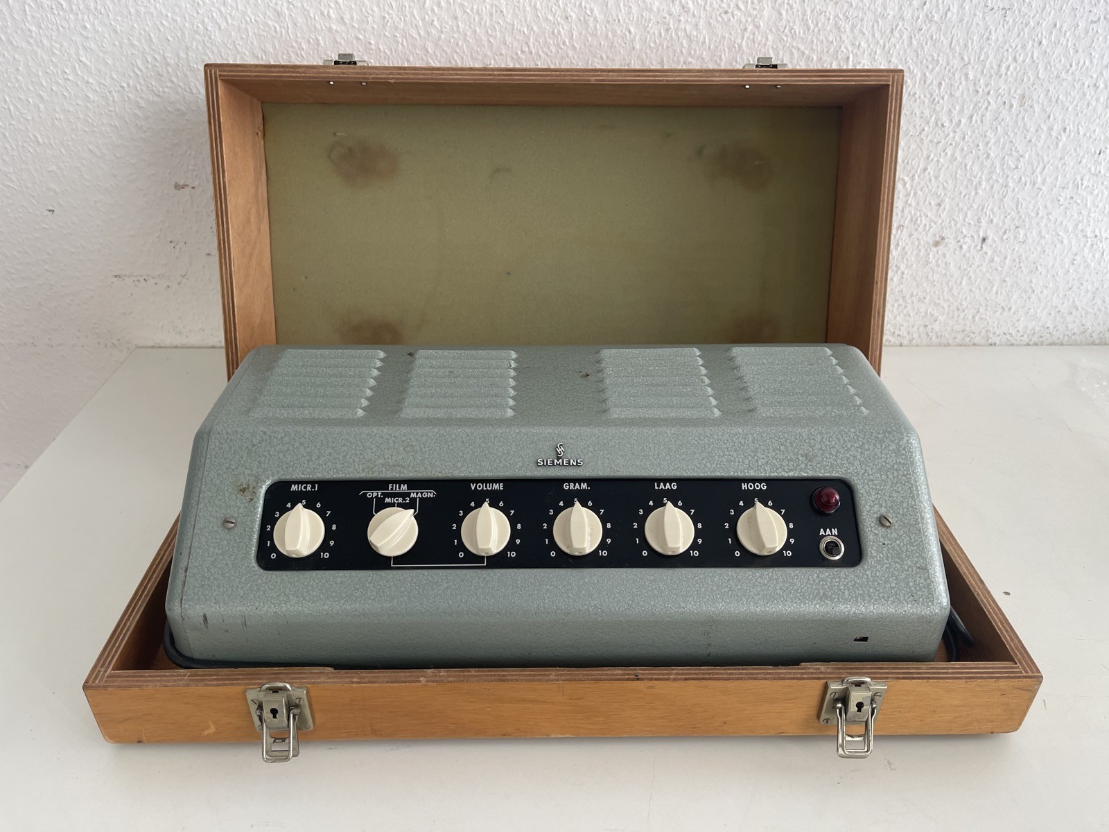 Siemens Klangfilm Tube Amplifier (NOT TESTED)