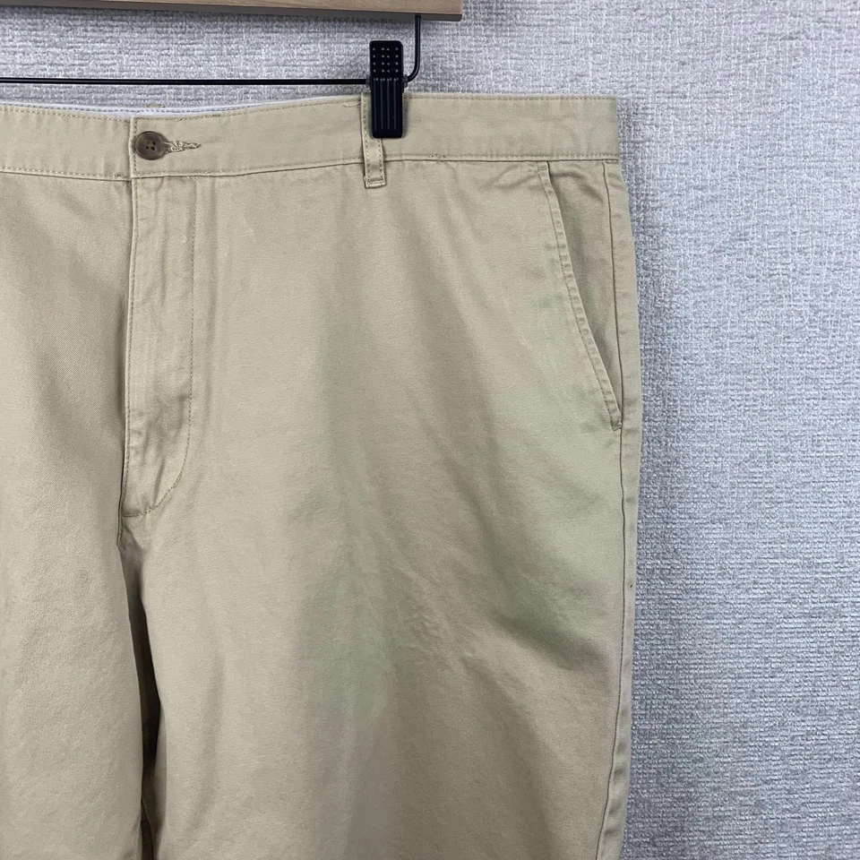 Pantalones Cortos Chinos Claiborne Para Hombres 40 Caqui Frente Plano Cremallera Mosca Cinturón Lazos Ribeteados Bolsillos Foto 3 de 4