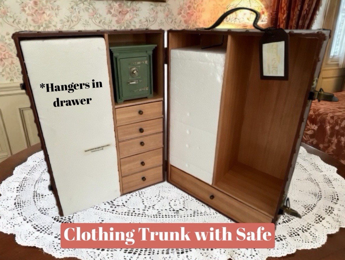 NEW Franklin Mint Titanic Doll Trunk, Safe, And Heart Of Ocean
