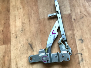 1 stk. Scharniere.Türscharniere  für  Backofen Imperial.T.Nr-1313L (links).Gut.