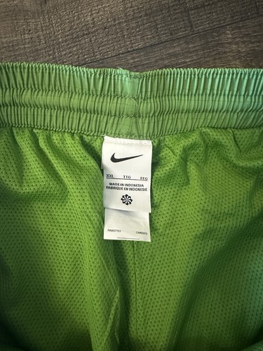 Nike Swim Men's 7" Volley Shorts Green Nesse472-399 Size XXL 2XL NWT - Picture 4 of 5