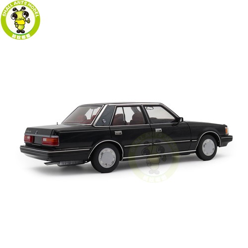 1/18 Toyota Crown Seventh Generation MS122 Black Red Interior Diecast Model Car - Picture 4 of 16