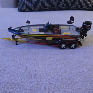 CASTAWAY 1/24スケール バスボート　ダイキャストモデル Castaway Boat 1 24 for sale | eBay