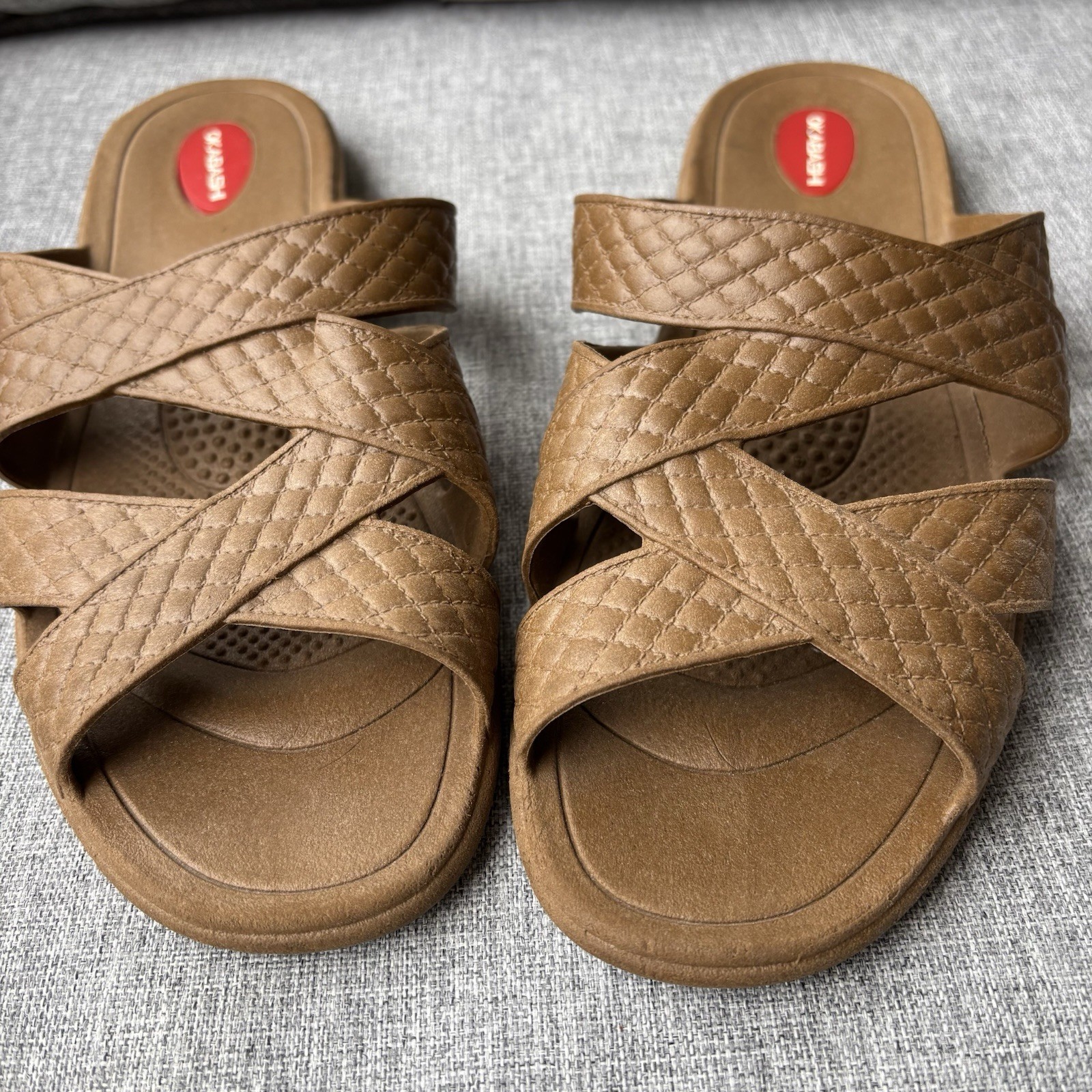 Okabashi Womens Brown Rubber Cross Strap Sandals Size 8-9 ML Comfort Support