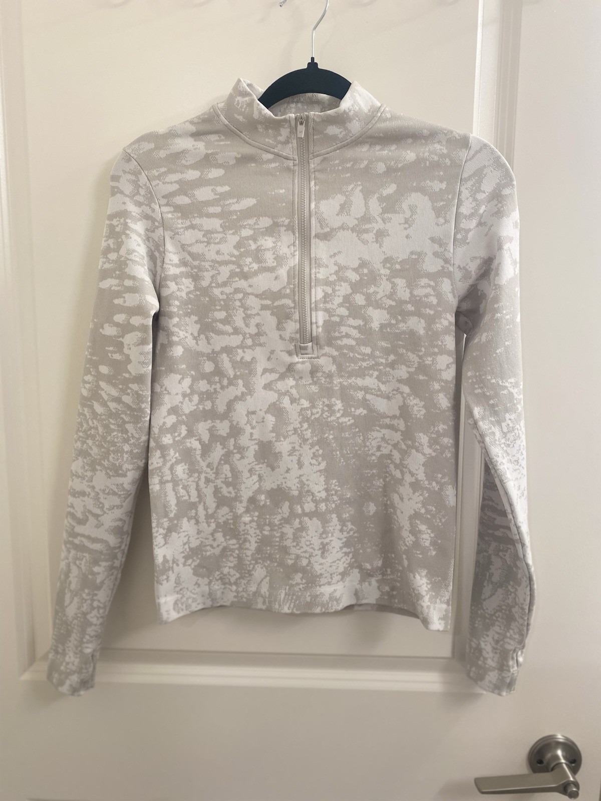 Fabletics Light Grey Abstract Zip Up Pull Over  S… - image 1