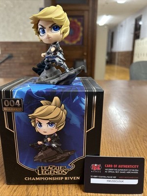 Championship Riven #004 Series 2 Figure League Of Legends Riot Games LOL