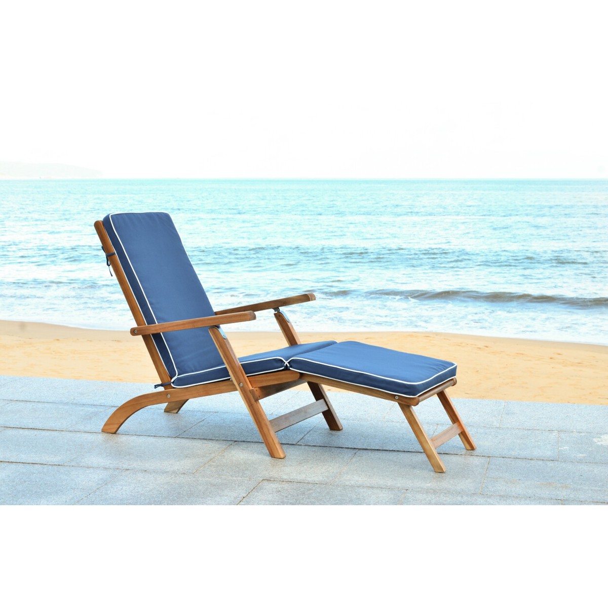 SAFAVIEH Outdoor Collection Palmdale Lounge Chair | Natural/Navy