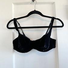 Victoria's Secret  Velvet Black Lined Embroidered Luxury Bra 36C