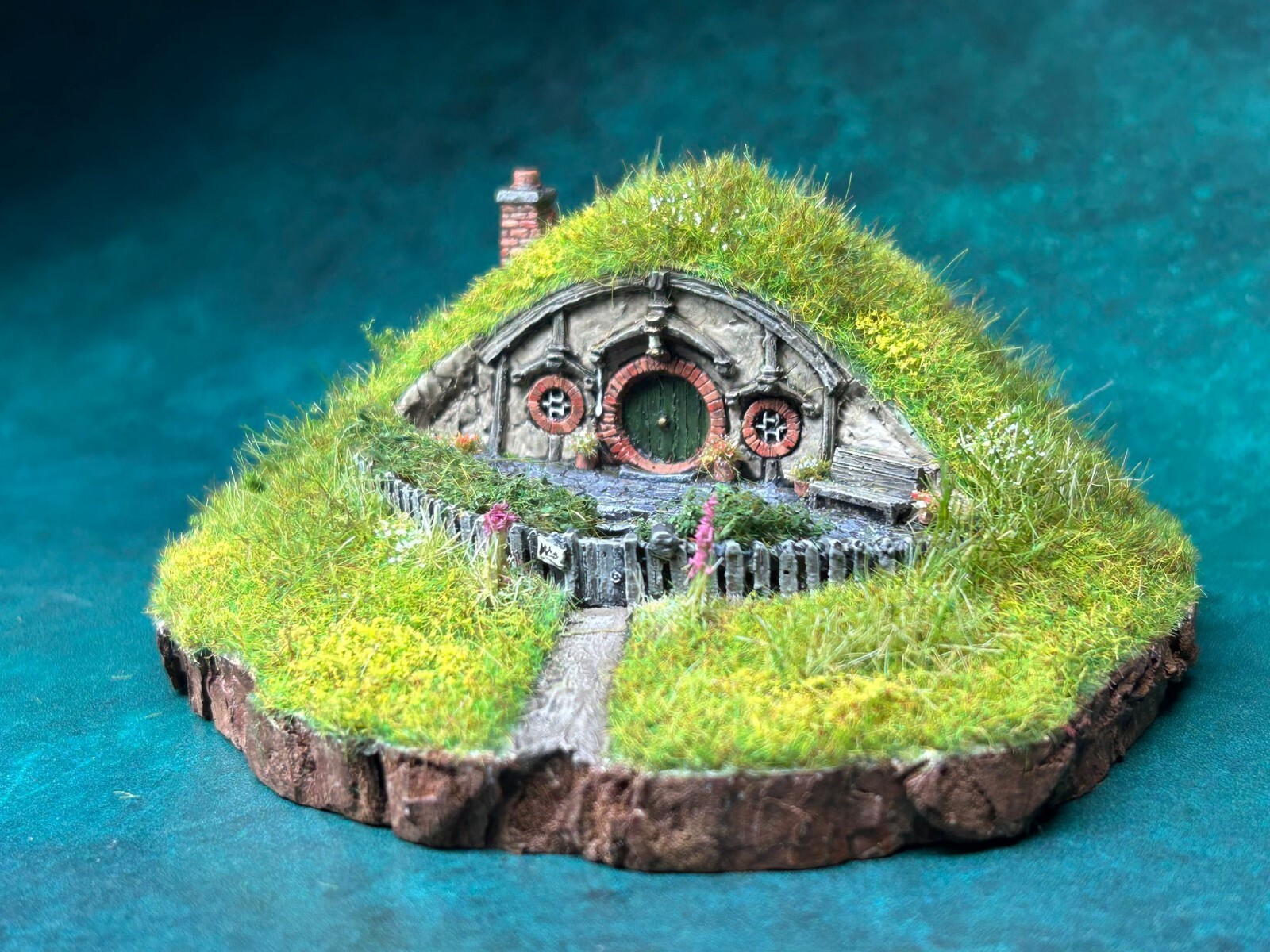 Hecho a mano LOTR Miniatura Hobbit agujero, modelo de extremo de bolsa - escala 1:160
