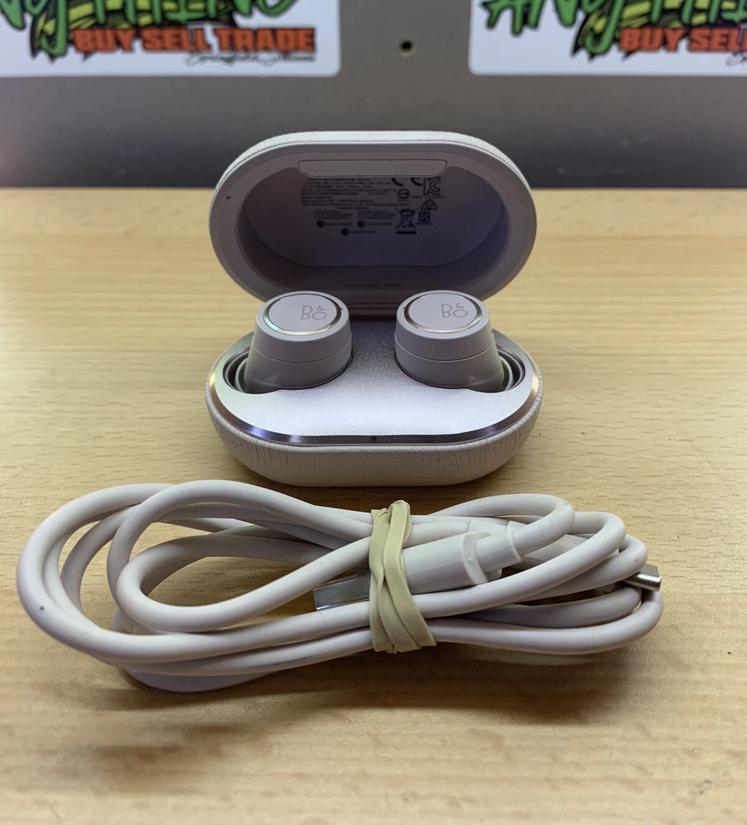TESTED Bang Olufsen Beoplay E8 3rd Generation,Pink,with USB-C Case
