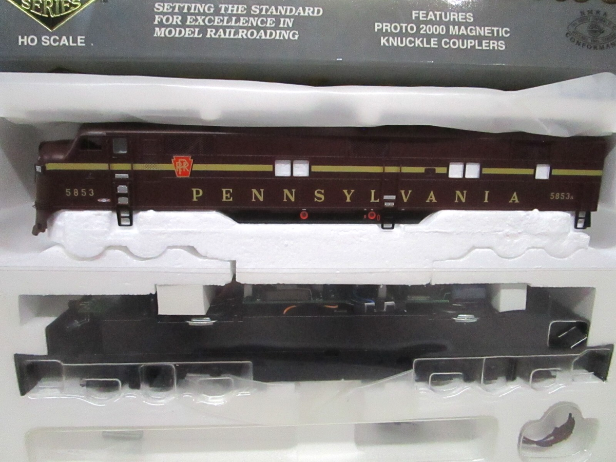 Walthers Proto HO PRR Pennsylvania EMD E7 Locomotive #5853 NOS