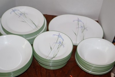 Vintage Corelle shadow Irish 65 Piece Set Excellent Condition