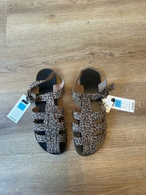 Marks & Spencer braune Leder-Sandalen Tiermotiv geschlossene Zehe Fischer 5 neu mit Etikett