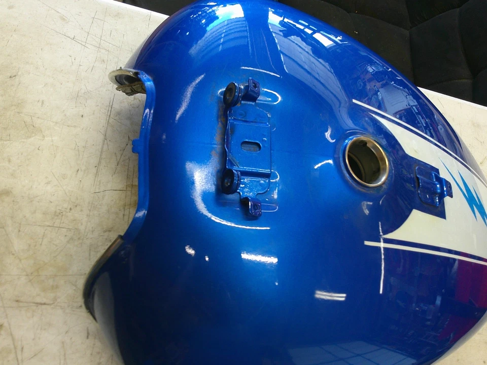 Suzuki VZR1800 M109R 2006-2016 tanque de gasolina tanque de combustible sin abolladuras Foto 3 de 4