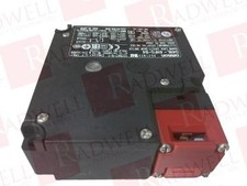 OMRON D4NL-4HFG-B4-NPT / D4NL4HFGB4NPT (NEW IN BOX)