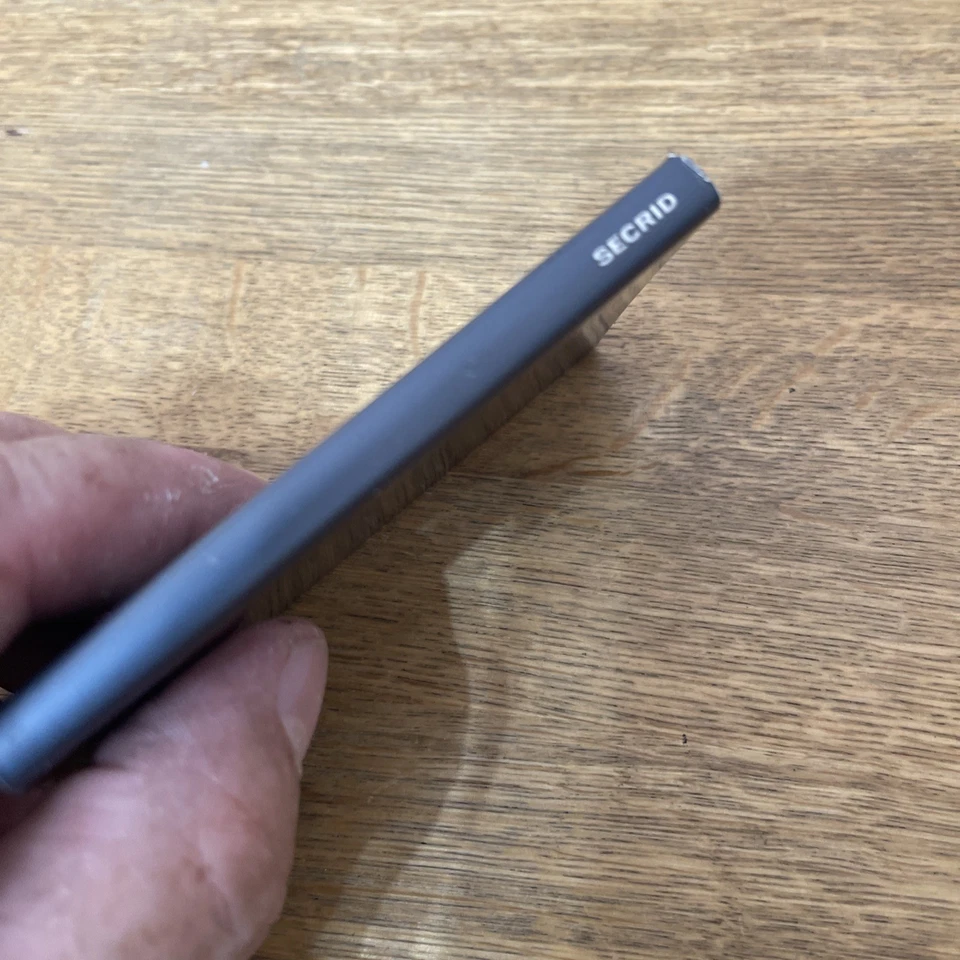 SECRID men's grey metal card holder 4/5 Cards RFID - Image 4 of 4