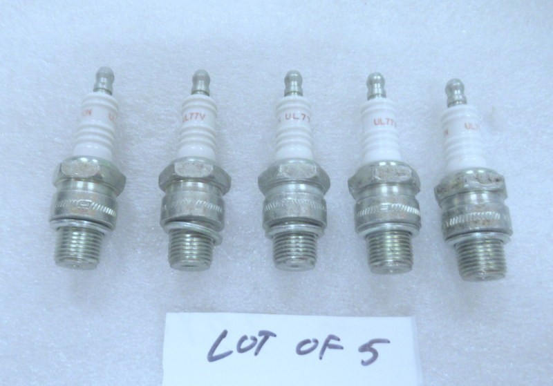 C13 Genuine Champion Marine UL77V Spark Plug Lot of 5 OEM New Factory Boat Parts
