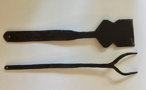 Rare Antique Dated 1890 Signed Punch Decorated Wrought Iron Spatula & Fork - Picture 8 of 10