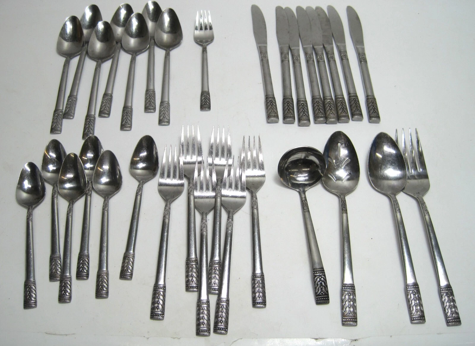 32 Pieces United Silver USI27 Stainless Steel Flatware MCM
