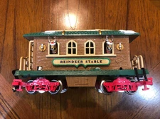 LQQK New Bright Holiday Express 380 Steel Wheels BROWN ANIMATED REINDEER STABLE