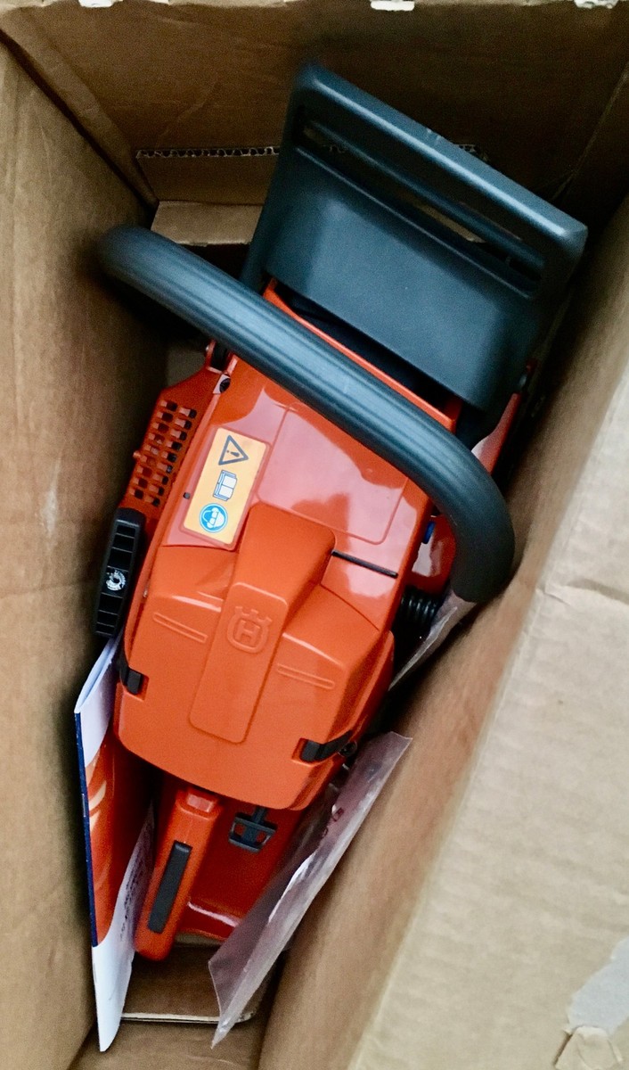 HUSQVARNA Genuine 372XP Non X-Torque Chainsaw +20 inch Bar/Chain